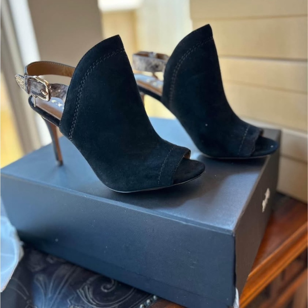 Coach Kearney Suede Black Slingback Heels. Size 6.